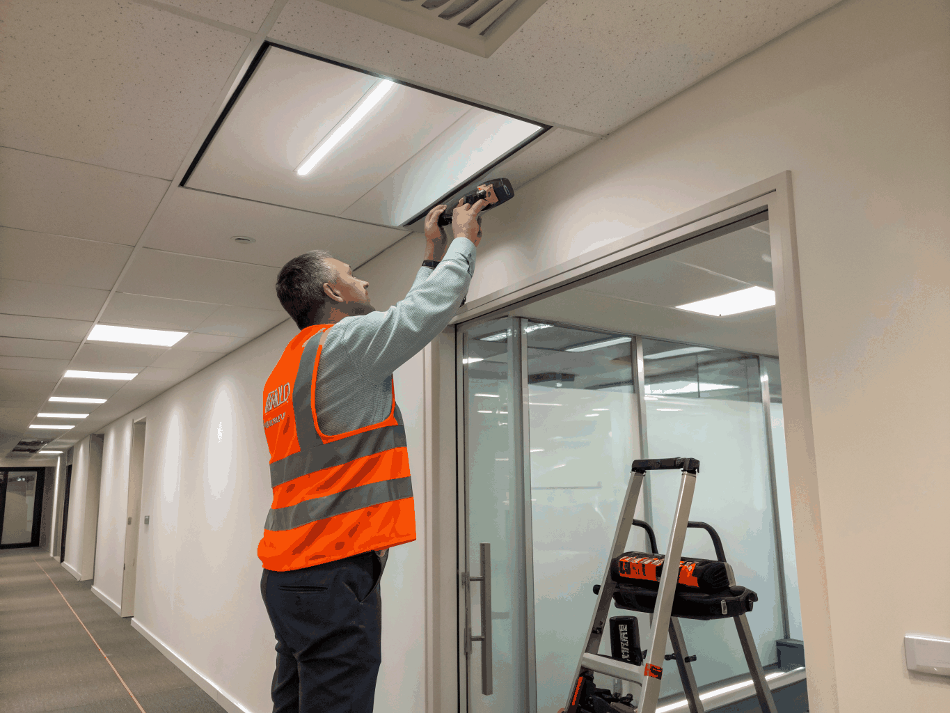 Professional lighting installation